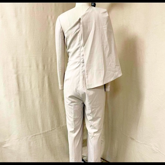 NEW SEASON: Gorgeous Lavish Alice one shoulder cape jumpsuit in ecru - Picture 6 of 8